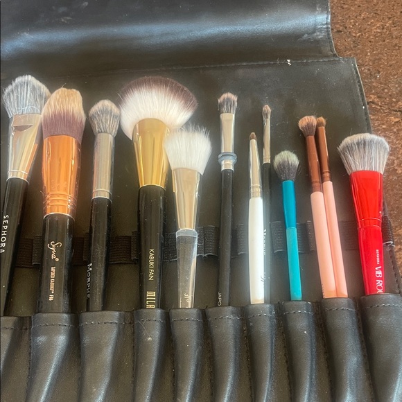 MAC Sephora. Sigma etc  Makeup Brushes in Makeup forever case. - Picture 2 of 6